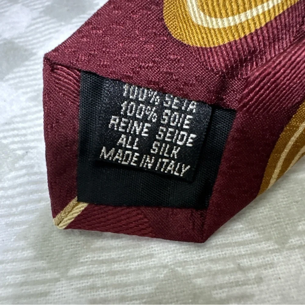 HUGO BOSS Men's 100% Silk Necktie ITALY Designer Geometric Red/Cream/Brown EUC